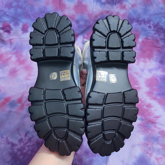 NIB N.Y.L.A. Dollskill Holographic Lace-Up Ankle Combat Boots: 7.5 - Picture 2 of 9